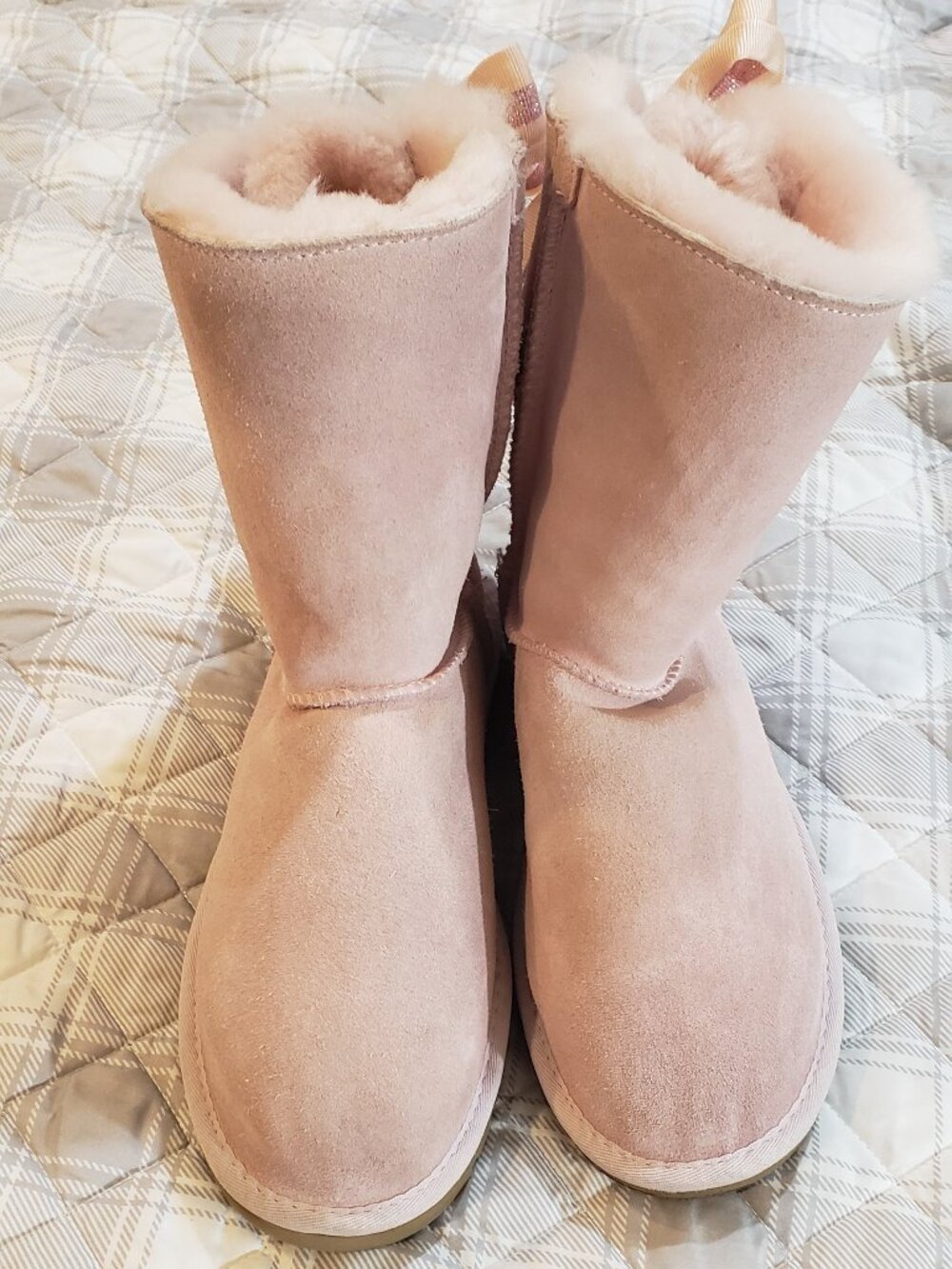 UGG Bailey Bow Sheepskin Suede Mid-calf Boots in soft pink Size 10